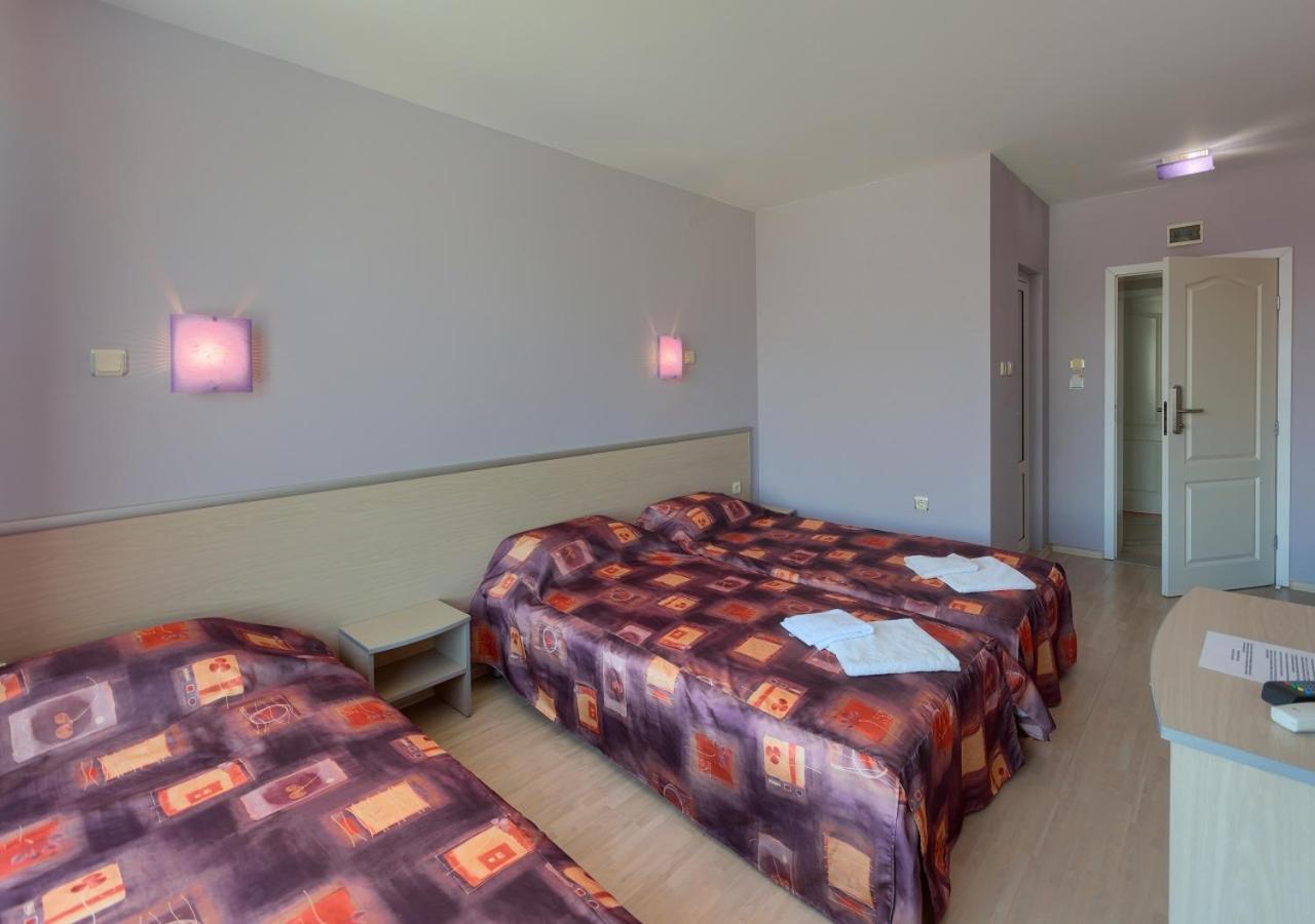 Hotel Fantastiko Ravda Равда Екстер'єр фото
