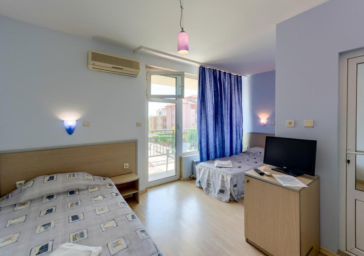 Hotel Fantastiko Ravda Равда Екстер'єр фото