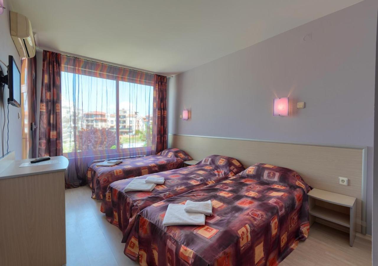Hotel Fantastiko Ravda Равда Екстер'єр фото