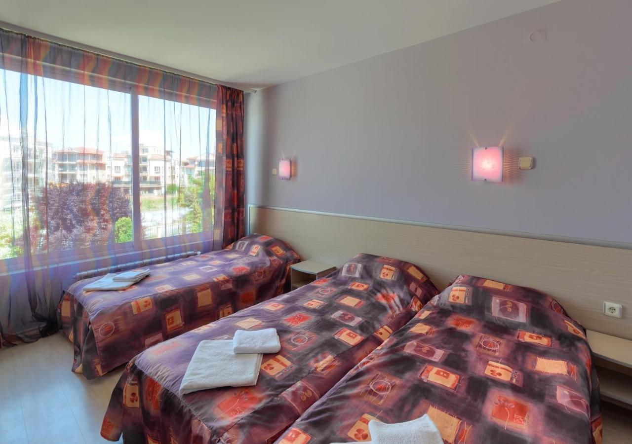 Hotel Fantastiko Ravda Равда Екстер'єр фото
