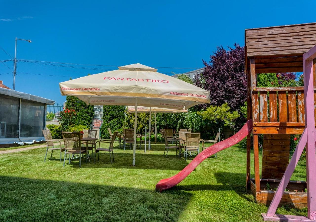 Hotel Fantastiko Ravda Равда Екстер'єр фото